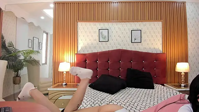 Sophie Calloway online show from 09/10/25, 01:44