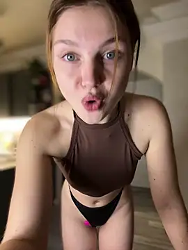 Emaline Fane online show from 05/08/26, 07:08