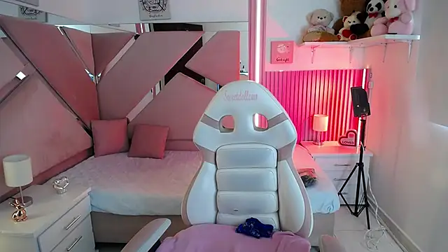 Mia garcia28 online show from 09/20/25, 07:48