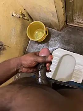 Snapshot of mrsaihotguy chatting on 10/17/25, 01:53 mrsaihotguy online show from 10/17/25, 01:53