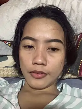 hotsunflower online show from 12/17/25, 07:25