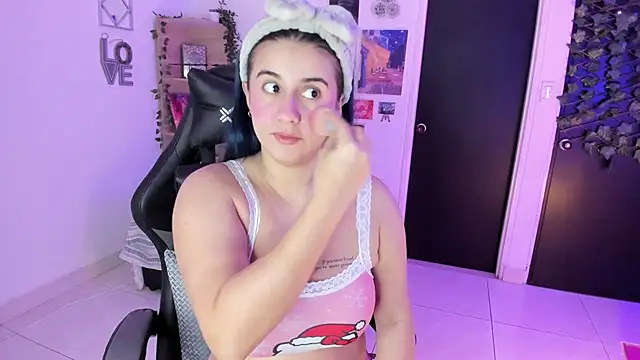 Lana Herondale online show from 12/05/25, 09:29