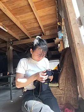 Sunyinn online show from 11/25/25, 05:51