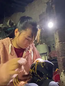 Sunyinn online show from 12/18/25, 01:44