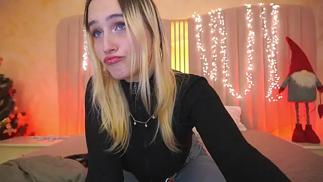 LilElfie online show from 01/07/26, 02:08