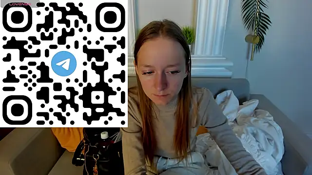 Mia E1fie online show from 02/10/26, 01:21