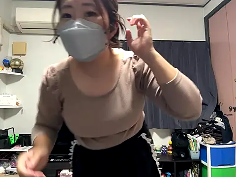 hima-wari0707 online show from 11/23/25, 01:44