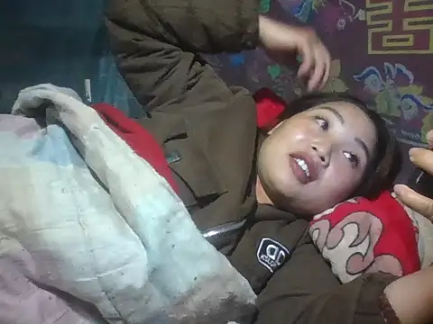 PhamPhung online show from 11/01/25, 02:19