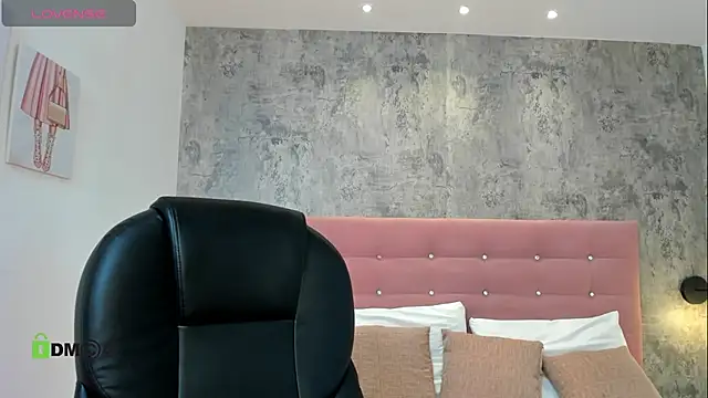 brithanycollins online show from 10/07/25, 12:35