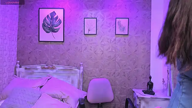 Dali collin online show from 04/17/26, 01:14