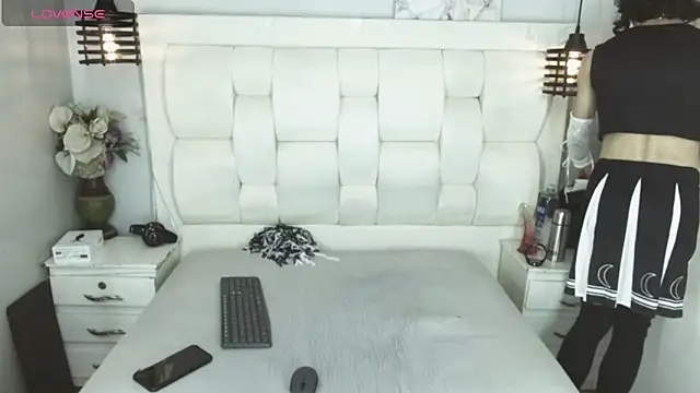 Atley Dolly online show from 10/17/25, 09:17