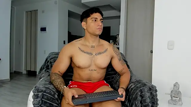 Nicolasmontoya16 online show from 12/04/25, 05:17