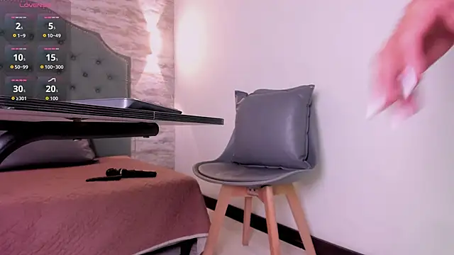 Maia 520 online show from 09/16/25, 06:09