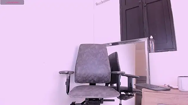 Maia 520 online show from 03/24/26, 06:02