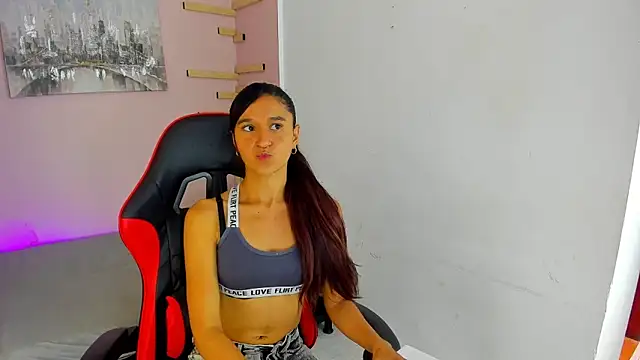 Snapshot of maraiah_petit chatting on 09/26/25, 06:34 maraiah petit online show from 09/26/25, 06:34
