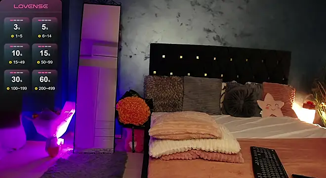 bellafun  online show from 11/19/25, 02:39