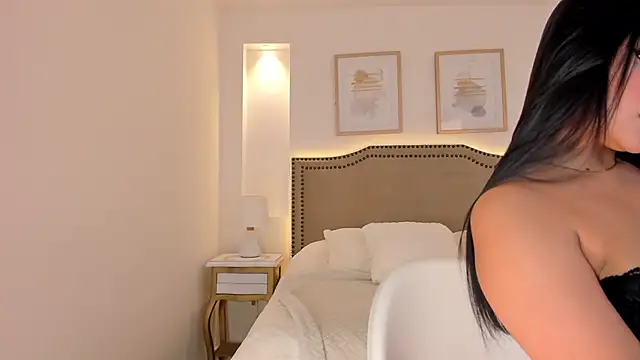 Amy azaela online show from 12/15/25, 10:14