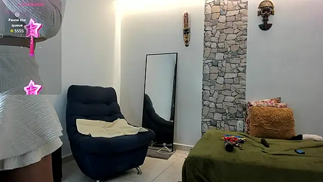 PIINK 2025 online show from 10/21/25, 02:51