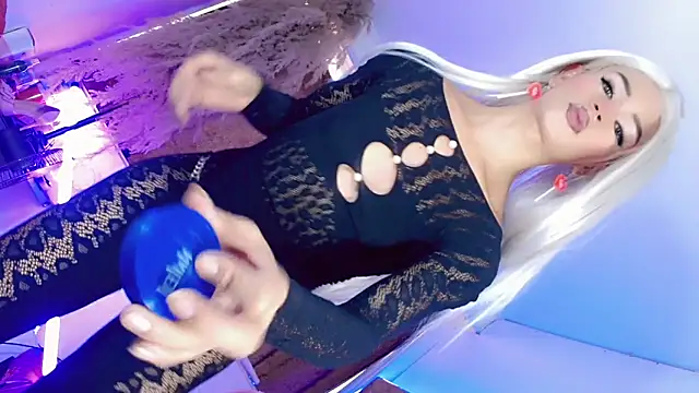 ravenous charmer online show from 11/30/25, 02:10