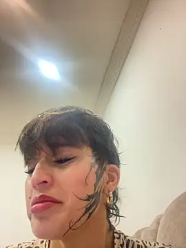 DayanaDG online show from 10/16/25, 11:06