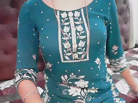 elize   online show from 01/07/26, 02:14