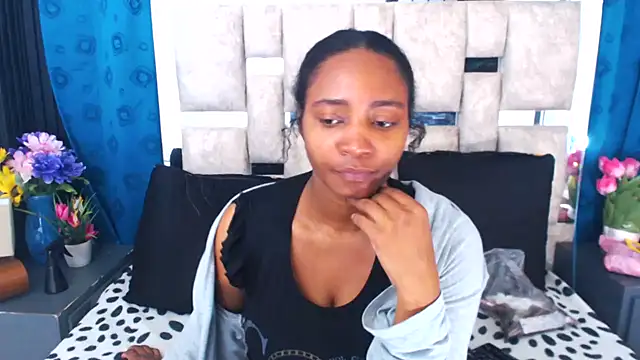 AmbarSmit online show from 09/18/25, 04:25