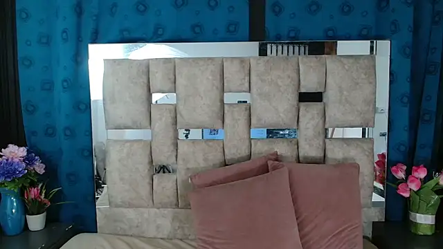 AmbarSmit online show from 11/11/25, 08:42