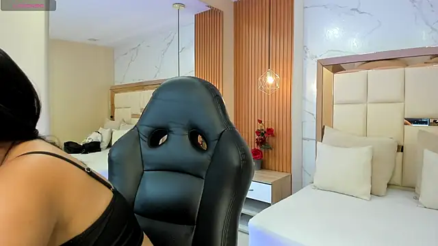 julieta rosee online show from 12/16/25, 09:53