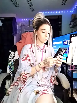 Purple2StayThnxx online show from 02/22/26, 06:24