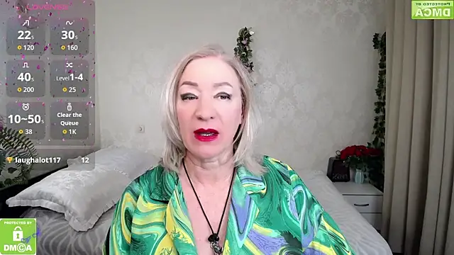 hunters woman online show from 04/30/26, 09:19