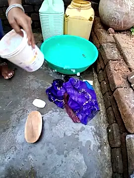 Snapshot of RAYI_Queen_3 chatting on 11/23/25, 07:08 RAYI Queen 3 online show from 11/23/25, 07:08