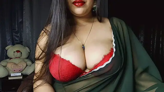 Snapshot of MissNasha chatting on 05/27/26, 02:03 MissNasha online show from 05/27/26, 02:03