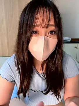 Snapshot of miyuki105 chatting on 09/30/25, 11:37 miyuki105 online show from 09/30/25, 11:37