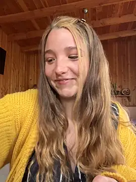 Snapshot of sashapulse chatting on 09/11/25, 02:39 sashapulse online show from 09/11/25, 02:39