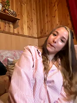 Snapshot of sashapulse chatting on 09/20/25, 01:06 sashapulse online show from 09/20/25, 01:06