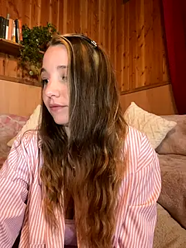 Snapshot of sashapulse chatting on 10/08/25, 11:35 sashapulse online show from 10/08/25, 11:35