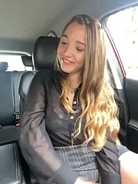 Snapshot of sashapulse chatting on 10/10/25, 03:11 sashapulse online show from 10/10/25, 03:11