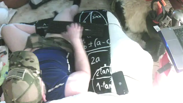 Snapshot of hnhgay chatting on 06/01/26, 01:18 hnhgay online show from 06/01/26, 01:18