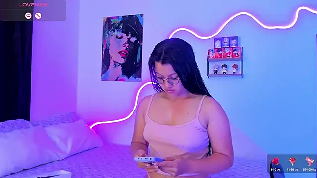 Snapshot of Dilan_and_Mia chatting on 10/04/25, 05:33 Dilan and Mia online show from 10/04/25, 05:33