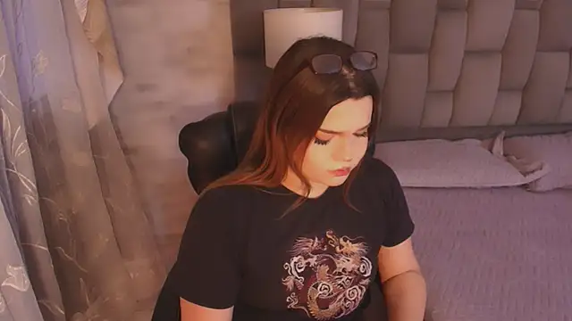 Maxxxine1 online show from 11/06/25, 11:00