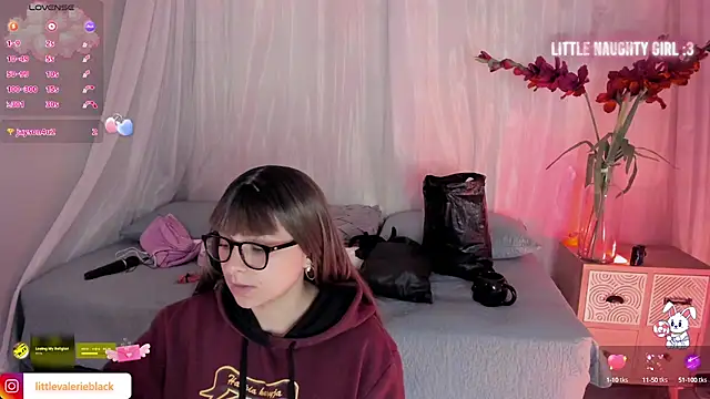 Snapshot of Aurora_blaack chatting on 10/17/25, 04:37 Aurora blaack online show from 10/17/25, 04:37