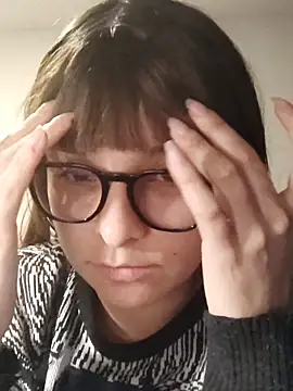 Snapshot of Aurora_blaack chatting on 10/28/25, 05:22 Aurora blaack online show from 10/28/25, 05:22