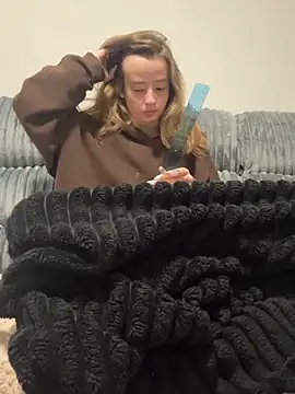 SeccySerena online show from 10/24/25, 02:24