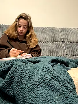 SeccySerena online show from 10/26/25, 05:08