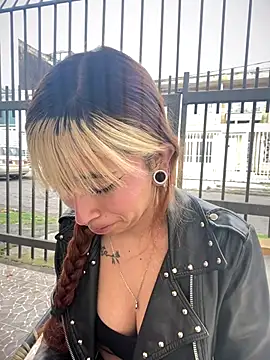 Sallem Pink online show from 12/02/25, 11:37