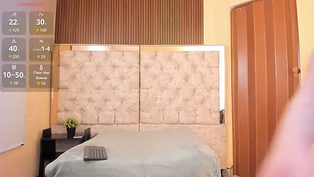 anita toro  online show from 04/08/26, 11:32