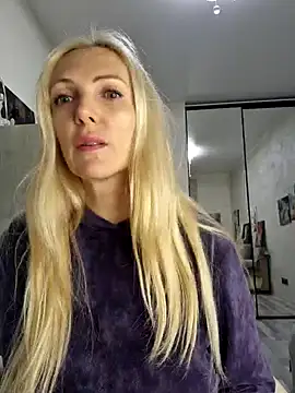 Monna online show from 11/11/25, 02:50