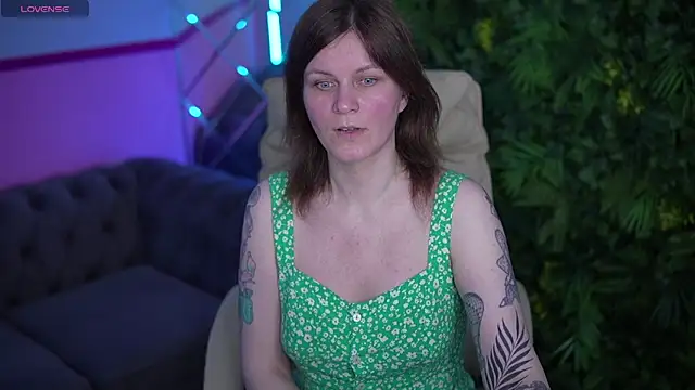 TinaMelt online show from 05/12/26, 06:49