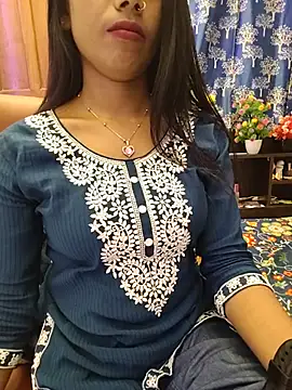 Snapshot of priya_26 chatting on 06/04/26, 03:18 priya 26 online show from 06/04/26, 03:18