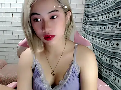 Rainea149 online show from 11/01/25, 04:36